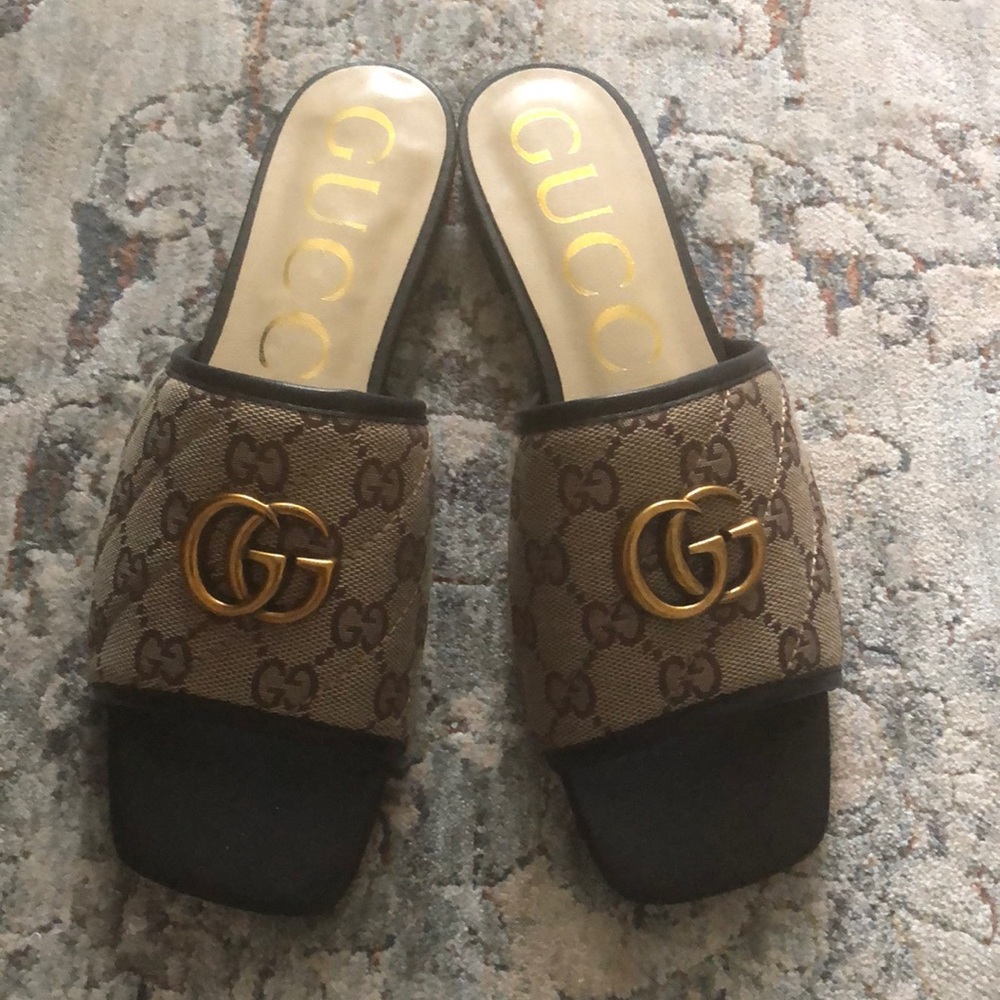 GG Sandals